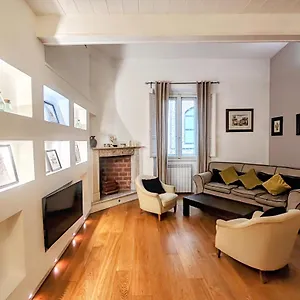 Apartment Borgo San Jacopo Deluxe By 360rentals Florence